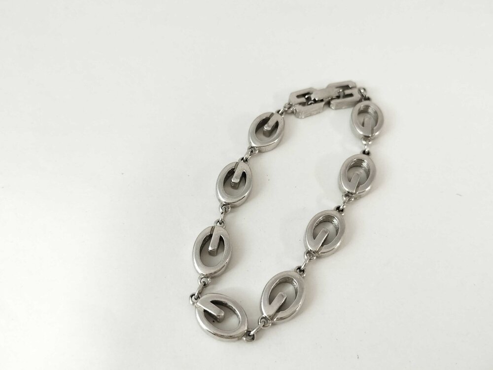 Vintage Givenchy Silver Tone G Logo Oval Link Bracelet